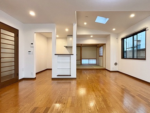 LINE_ALBUM_上祖師谷2丁目戸建_260213_47